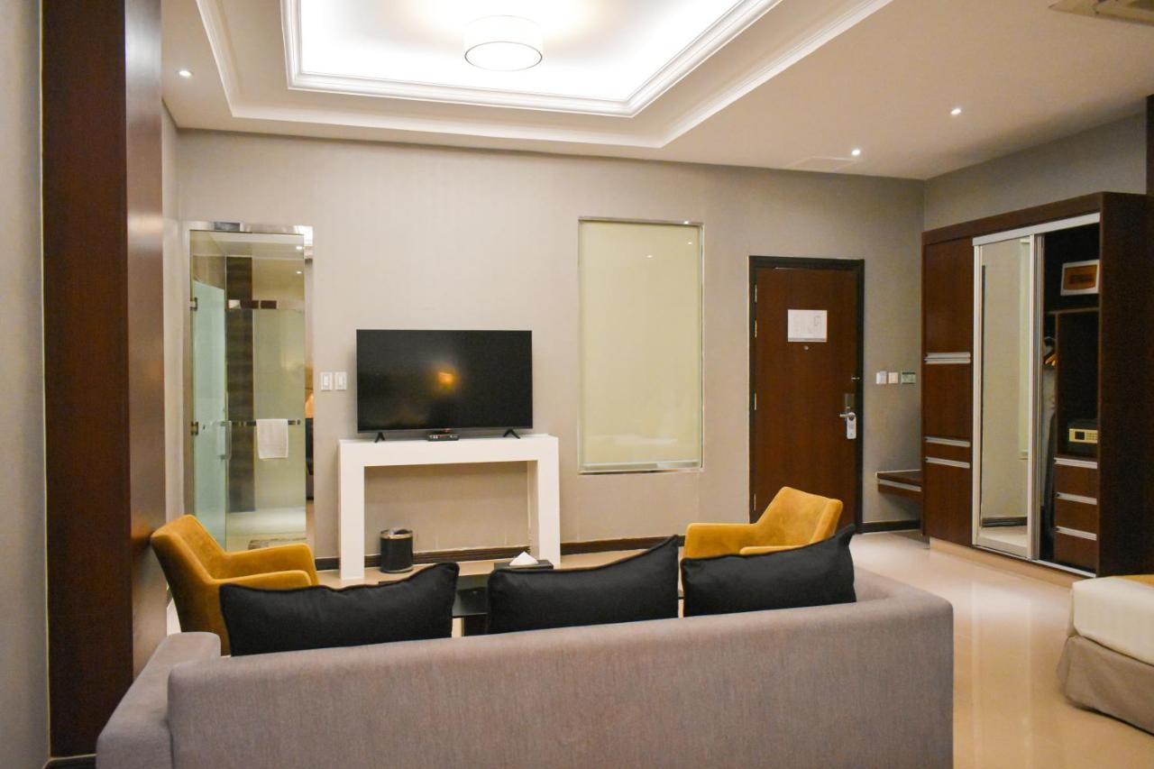 Mg Grand Hotel Olongapo Luaran gambar