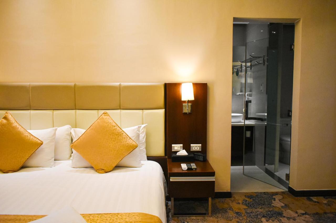 Mg Grand Hotel Olongapo Luaran gambar
